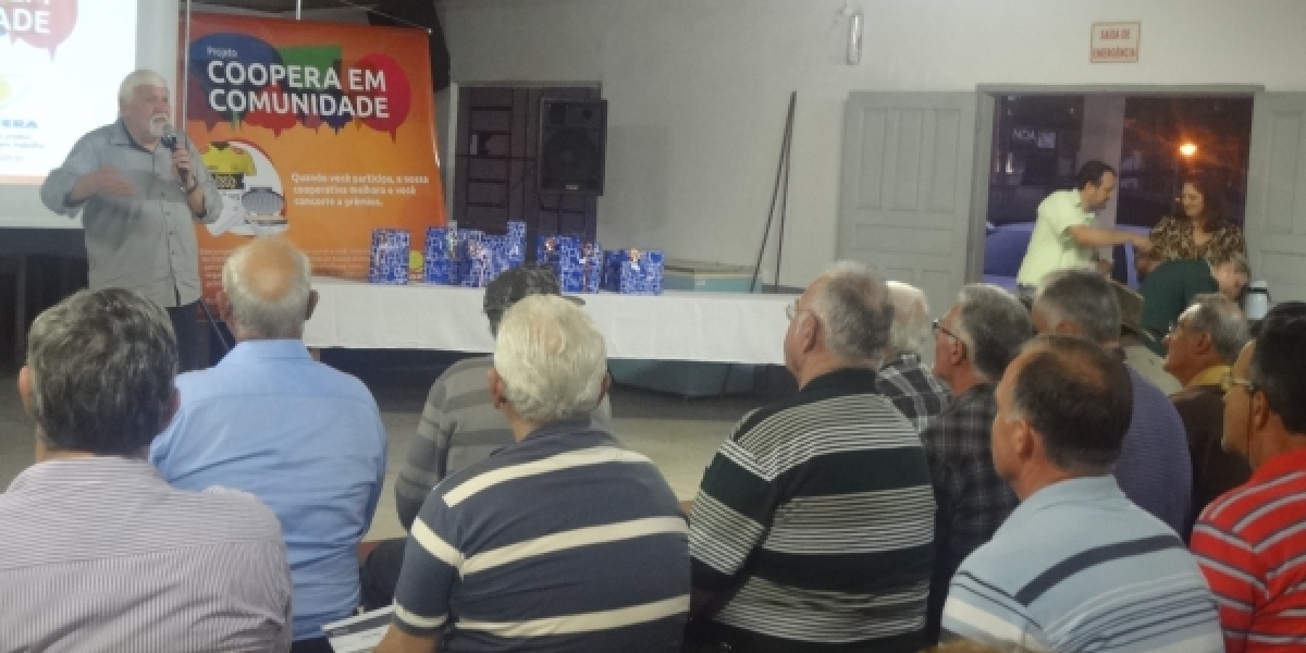  COOPERA em Comunidade reúne associados de São Bento Baixo